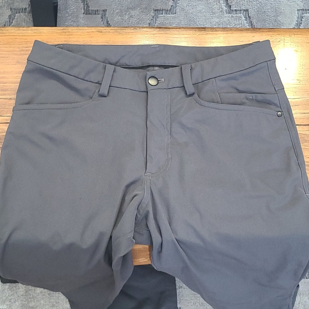 Lululemon ABC Pants - Picture 4 of 6